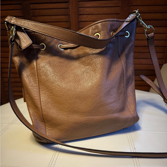 Coach Avery Leather Drawstring  (F27003) - Picture 4 of 8